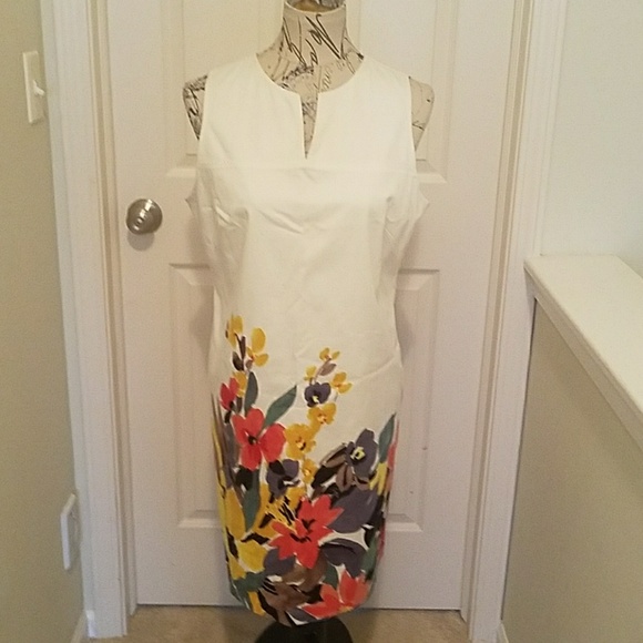 Maggy London Dresses & Skirts - Maggie London Shift Dress